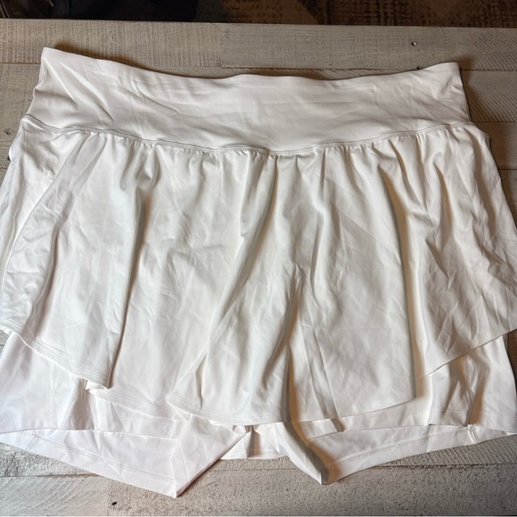 Old Navy Women's High Rise Powersoft Skort Go-Dry 4X White NWT! - Picture 2 of 16